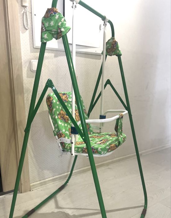 Качеля для малышей, комнатная.