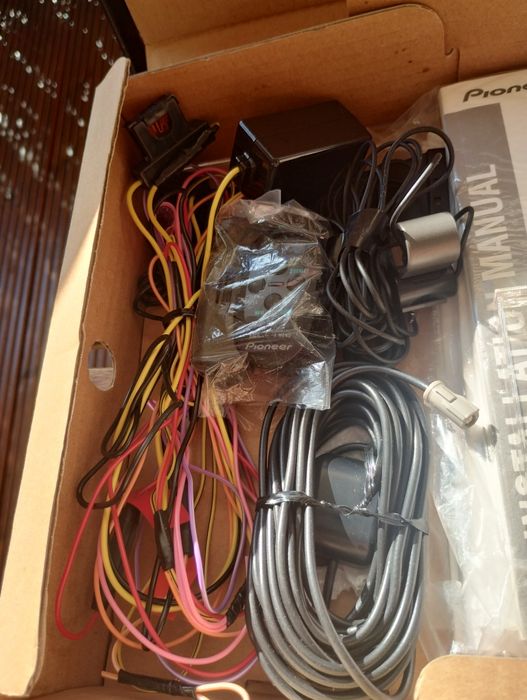 Авто навигация Pioneer AVIC-800DVD