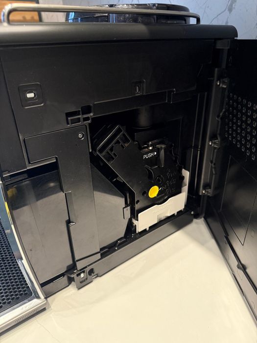 Espressor Automat Saeco Xelsis SM7580/00