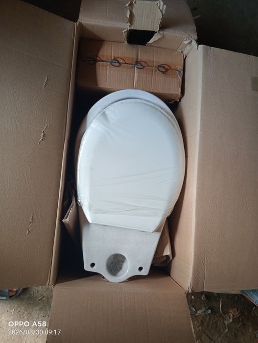 Продам унитаз новый