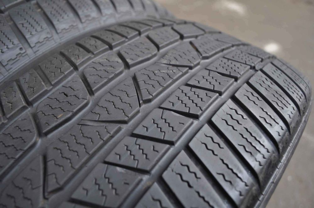 Anvelope Iarna 225/50 R18 CONTINENTAL ContiWinterContact TS830P 99H