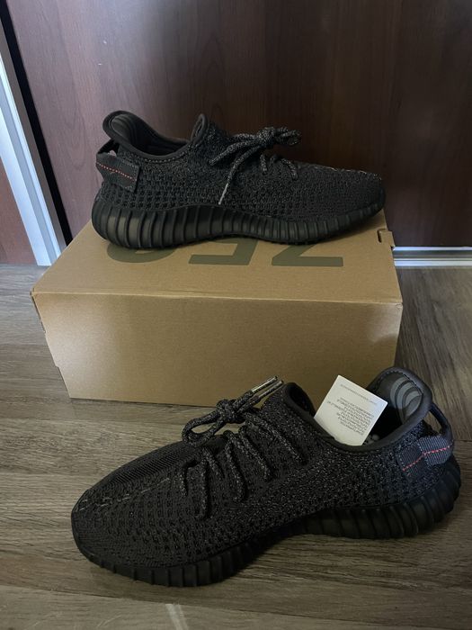 Yeezy Boost 350v2