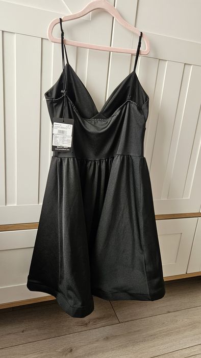 Черна сатенена рокля XS, S, M