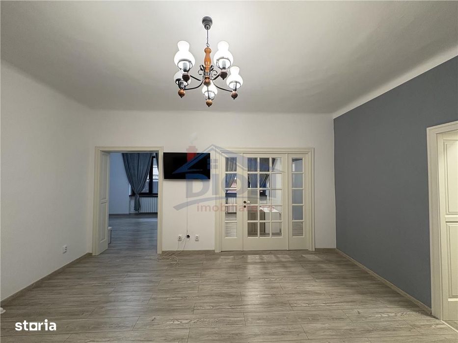 UNIVERSITATE, 3 camere, parter inalt, 61 mp, amenajat