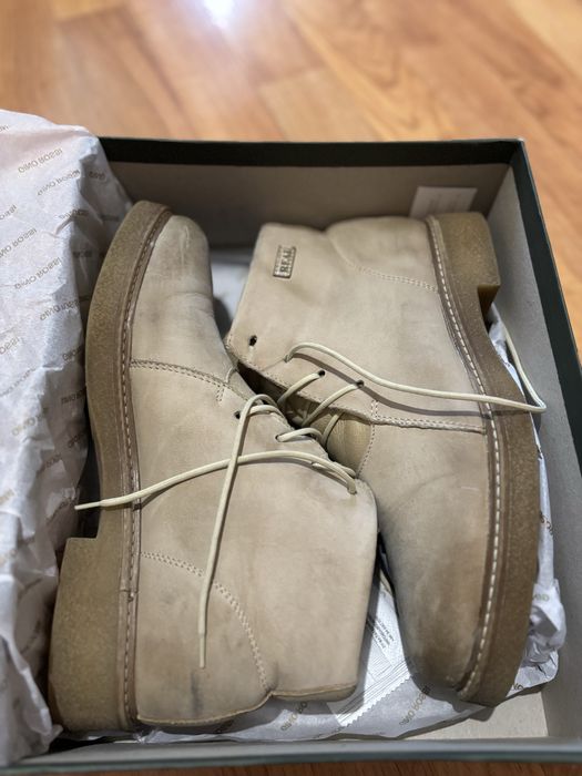 Боти от естествена кожа