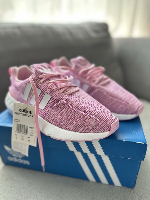 Adidas маратонки/ 38 размер