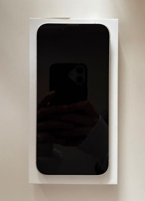 iPhone 13 - 128 GB Starlight