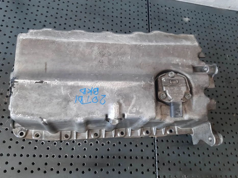 baie ulei 1.9 tdi bxe 2.0tdi bkd  seat altea 5p vw golf 5 passat  b6 038103603ag