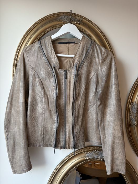 Pinko, Massimo Dutti, Zara,