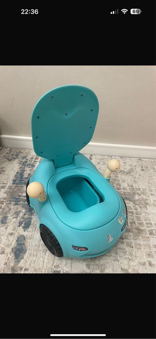 Горшок в виде машинки