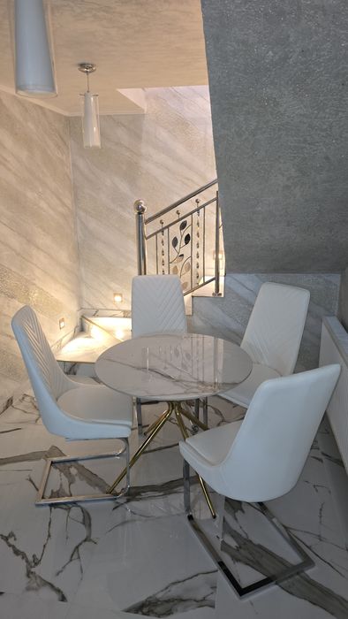 Scaune noi Mobexpert