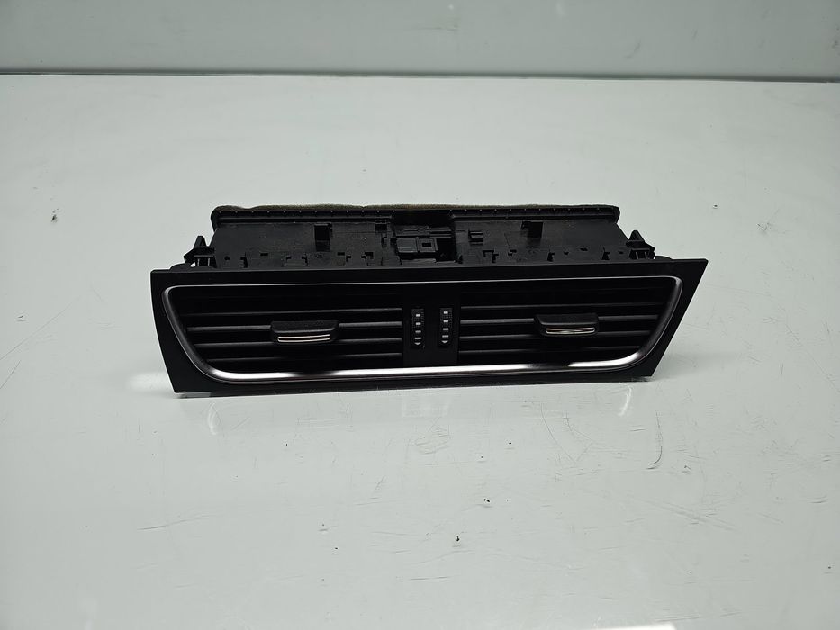 Grila aerisire centrala AUDI A5 Cabriolet (8F7) [Fabr 2009-2015] 8T282