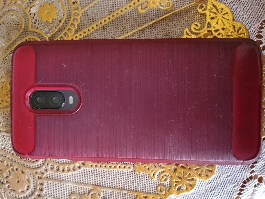 Vand telefon One plus