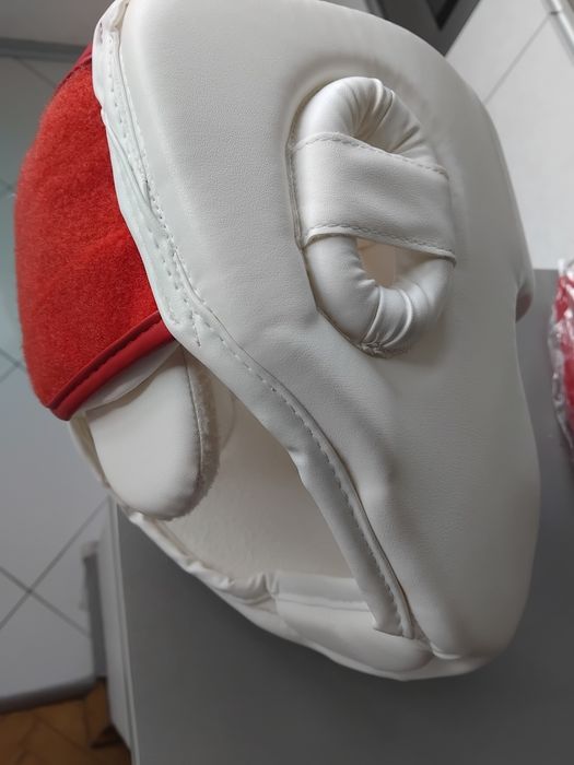 Детско-юношеска каска за карате