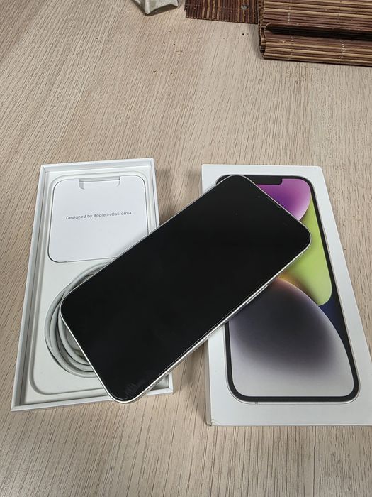 IPHONE 14 256 GB БЯЛ,  перфектно състояние