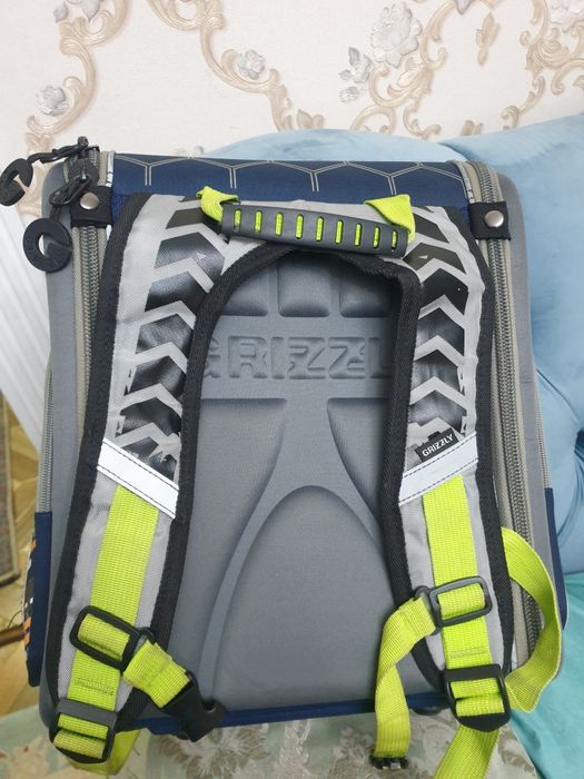 Продам рюкзак для мальчика