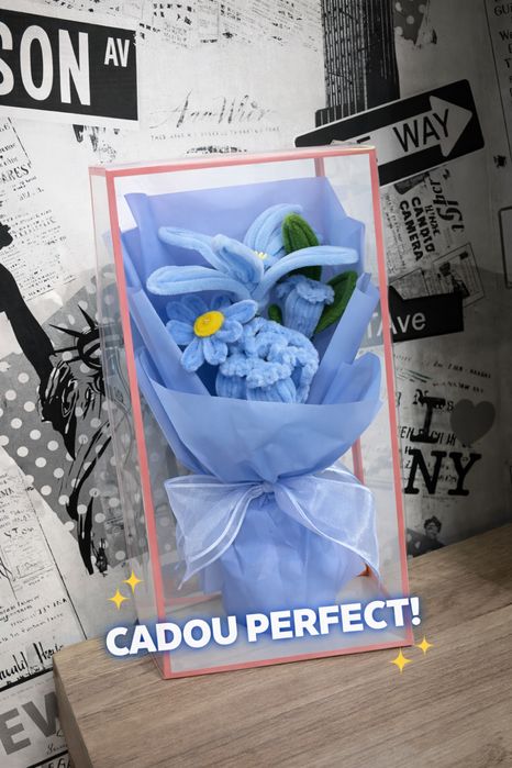 Buchet de flori din sârmă plușată