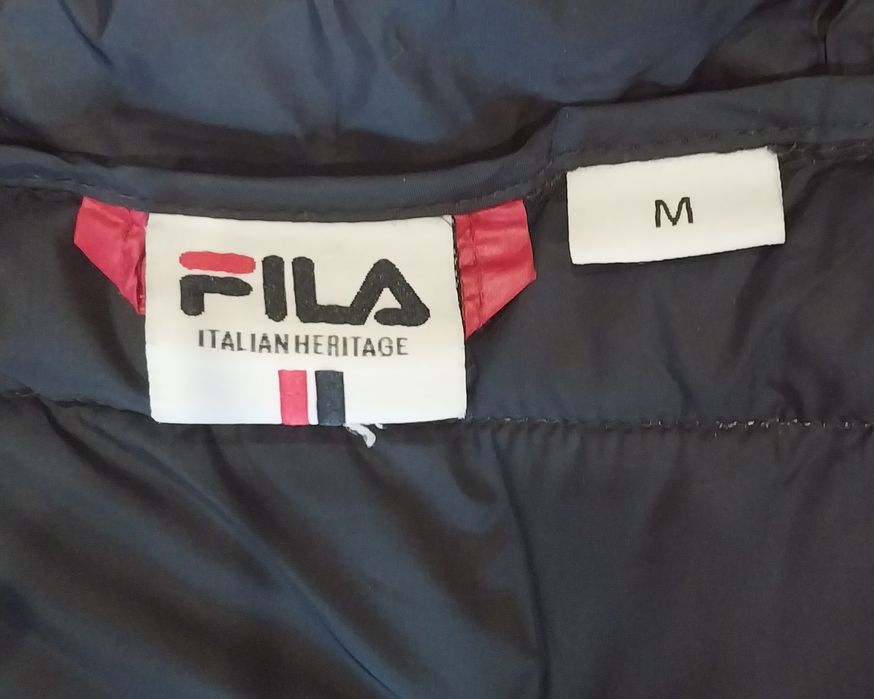 продам куртку Fila