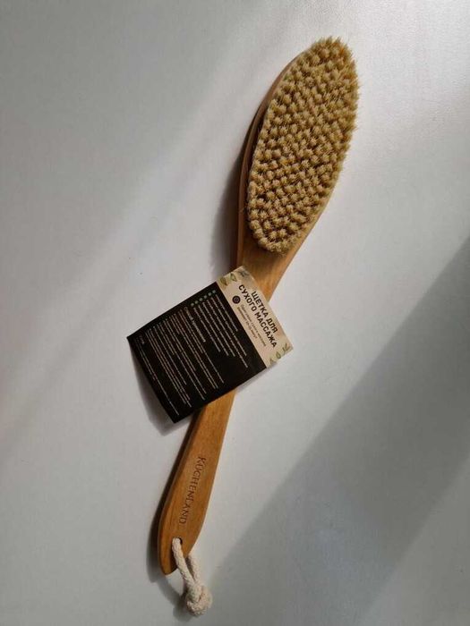 Новая щетка для сухого массажа Кuchenland