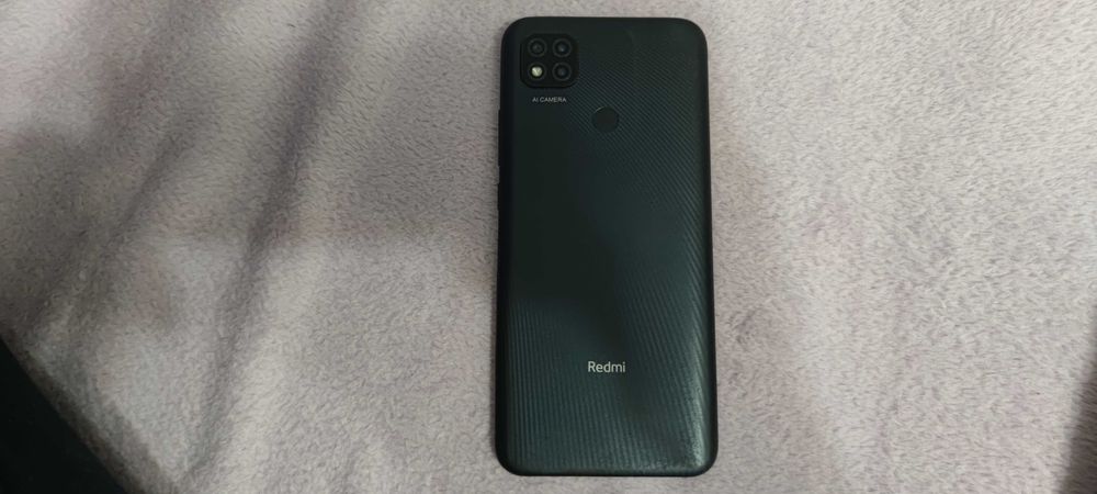 Продам телефон Redmi 9C 3/64