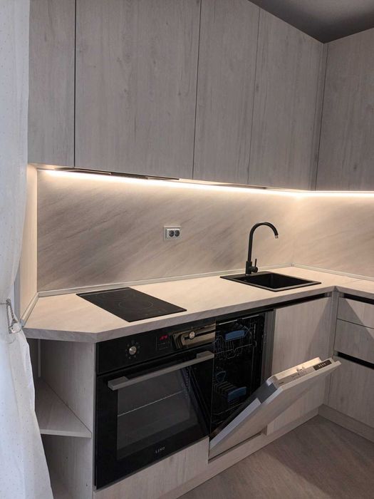 Дава се под наем Двустаен апартамент в Варна, Окръжна болница - 70 кв.м за 648.21 € - Снимка #8