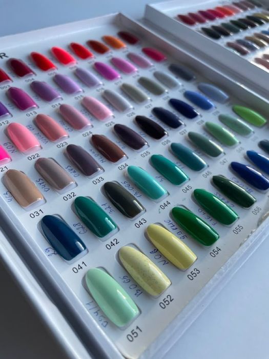 Наращивание ногтей