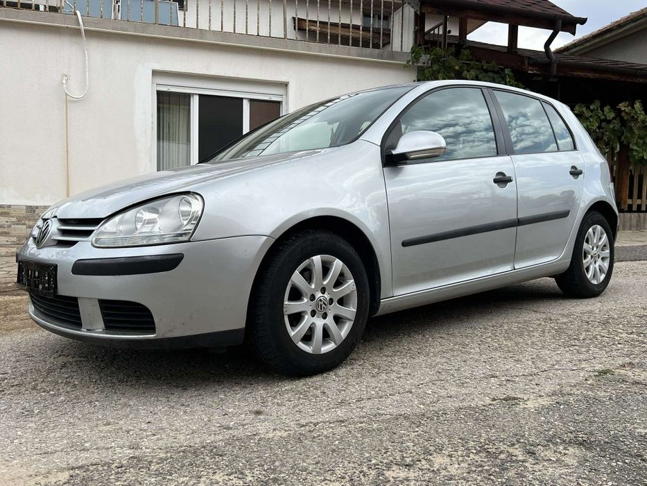 Продавам ВСЯКАКВИ Голф 5ци на ЧАСТИ, имам над 10 голфа 1.4 1.6 1.9 2.0