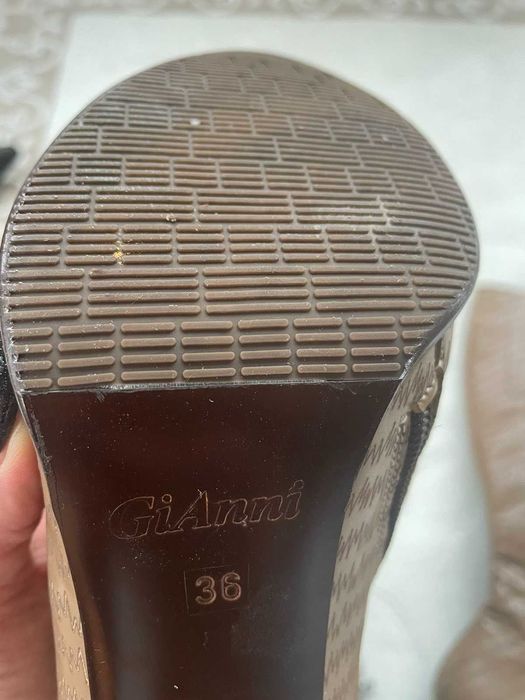 Нови ботуши Gianni