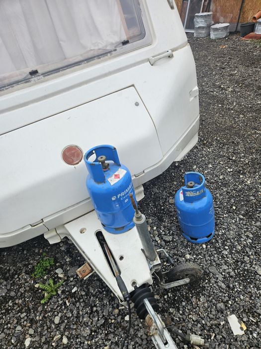 Nu este butelie normala este Butelie calor gas 6 lt propan sau 12 buta