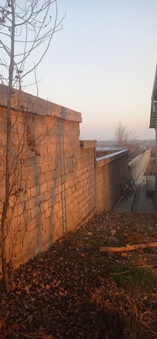 Uy va ferma sotiladi