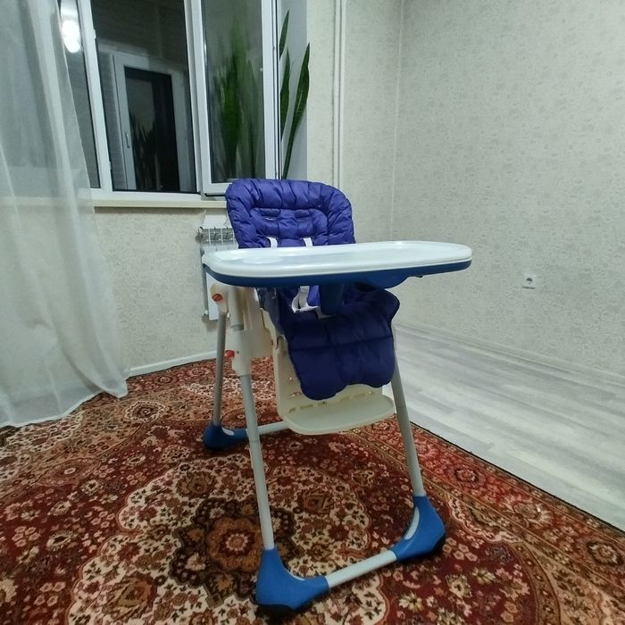 Столик для кормления