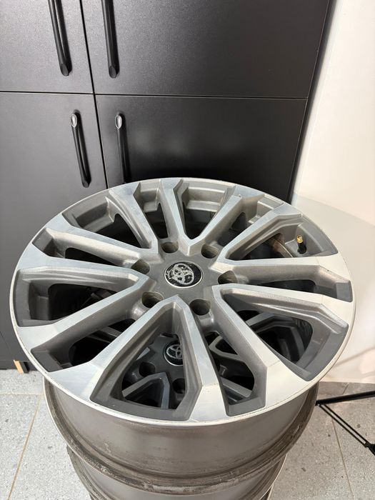 Продам диски R18 от прадо 150