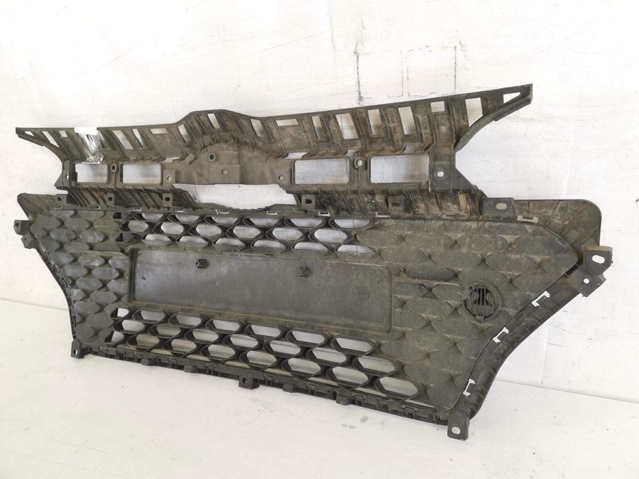 Радиаторна решетка Хюндай i20 2 [фейслифт] [ - ] Оригинална, В добро с