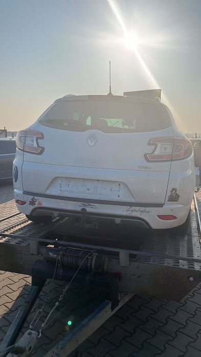 Dezmembram Renault Megane 3 1.5 diesel din 2012