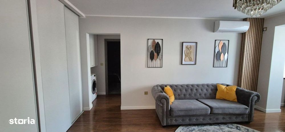 - Etaj 1 - Renovat 2025 -2 camere 53mp, zona Piata Mare.