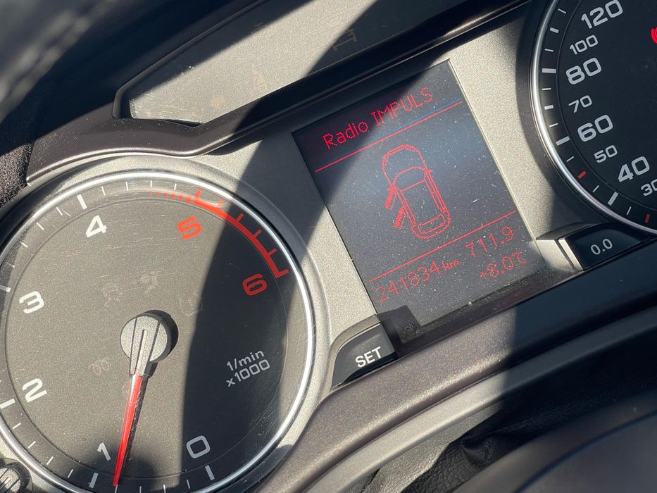 Vand Audi A4 B8 2.0 tdi*trapa panoramica*