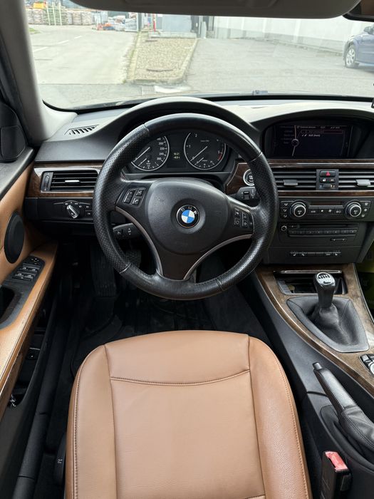 BMW Seria 3 E90 Facelift 2009 Berlina 2.0 Diesel Euro 5 Negru Xenon