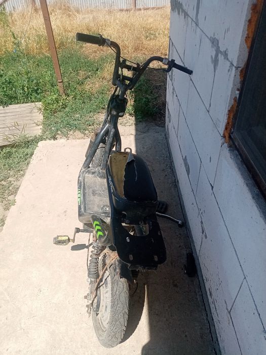 Vand scuter electric defect