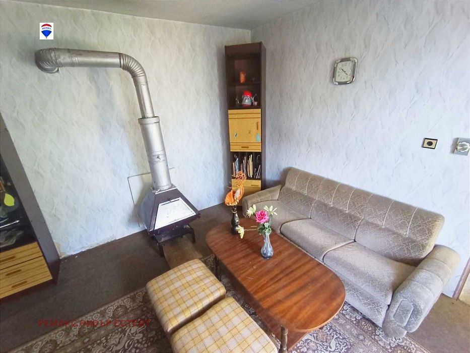 Продава се Къща в с. Юпер, Област Разград - 202 кв.м за 99 €/кв.м - Снимка #7