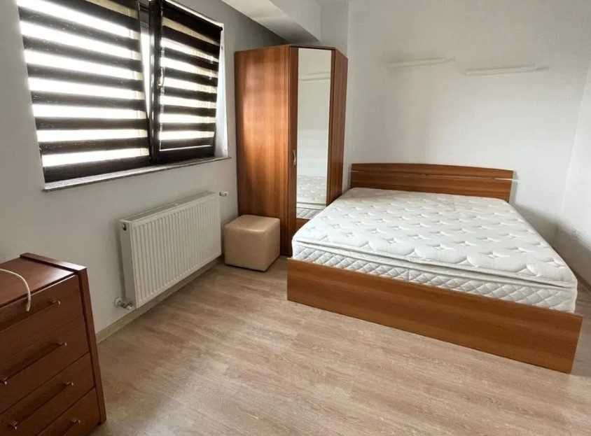 Дава се под наем Тристаен апартамент в Пловдив, Център - 90 кв.м за 331.5 € - Снимка #1