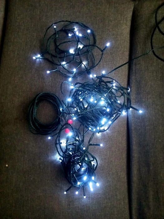 Brad artificial de craciun si decoratiuni