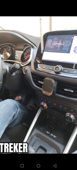 Держатель для моделей Chevrolet Оnix и TREKER