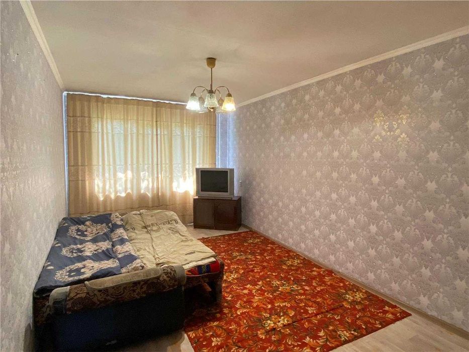 2-комн квартира в 17 мкр, вся техника остается, раздельная планировка