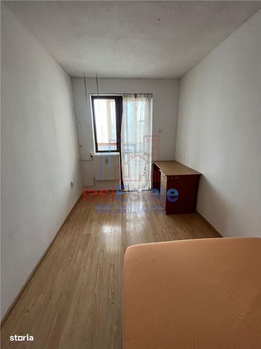Chirie gara 2 camere