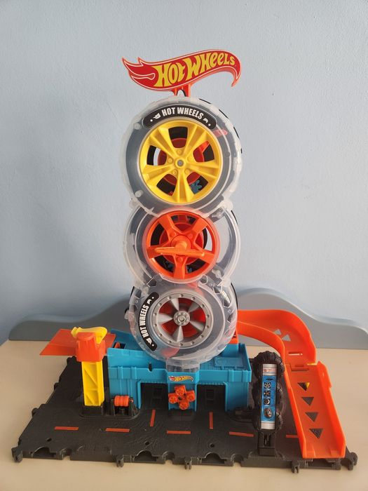 Писти Hot wheels