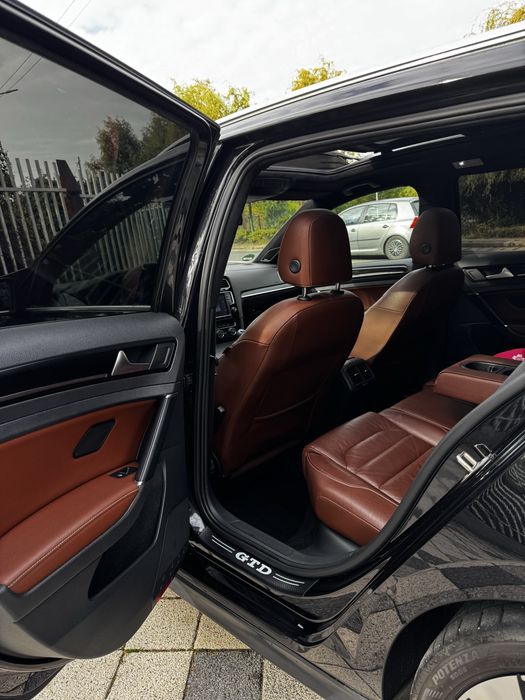 VW//Golf7//2.0Diesel//Panoramic//Piele//Navi//PlafonAlcantara//Dynaudio//JanteR18GTD//LuminiAmbientale