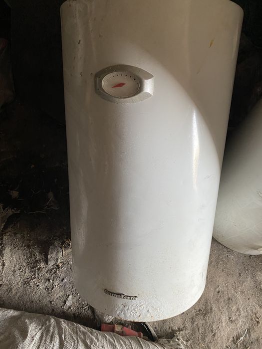 Два бака водонагреватели (титан)