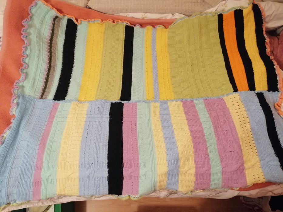 Ръчно плетено одеало, мини завивка