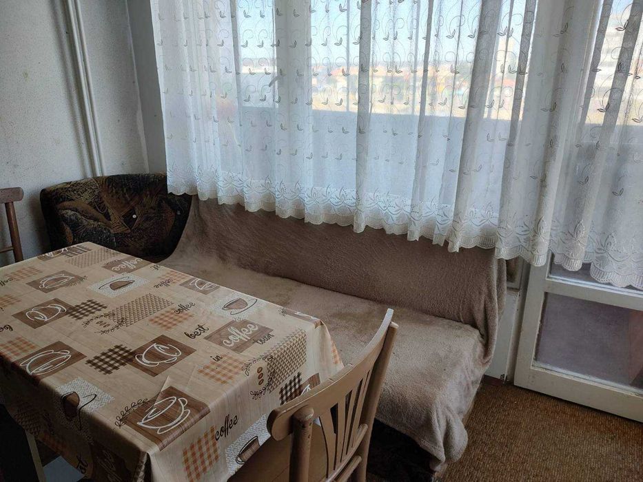 Дава се под наем Двустаен апартамент в Разград, Орел - 75 кв.м за 200 € - Снимка #2