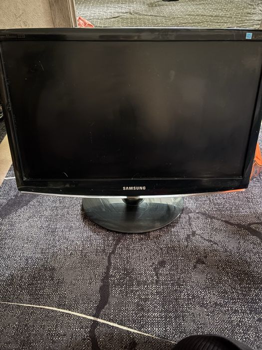 Монитор samsung